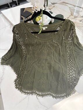 Ultra Pink Olive Green Crochet-Detail Crop Top